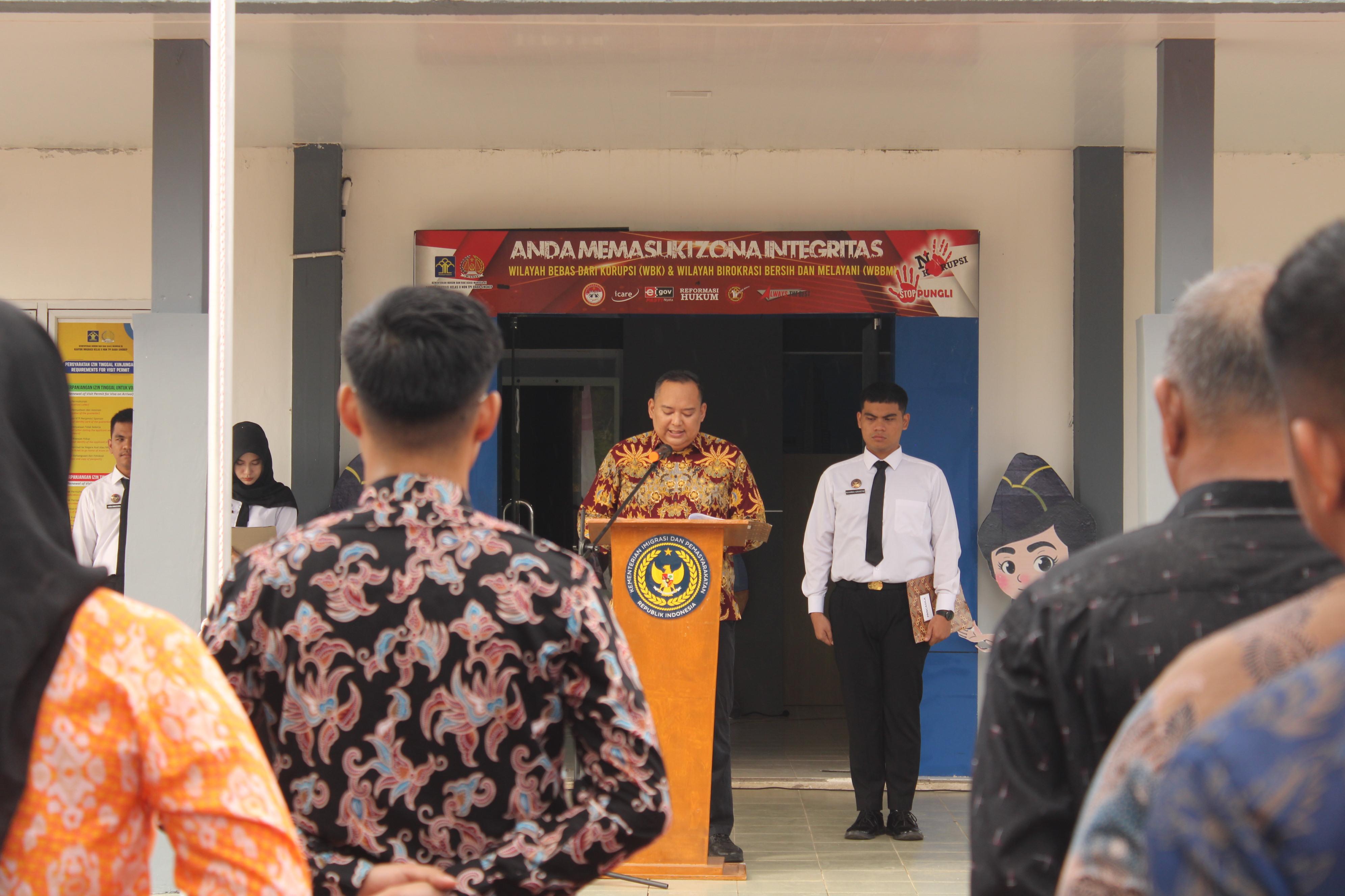 Kanim Dabo Singkep Laksanakan  Upacara Memperingati HUT RI ke-80